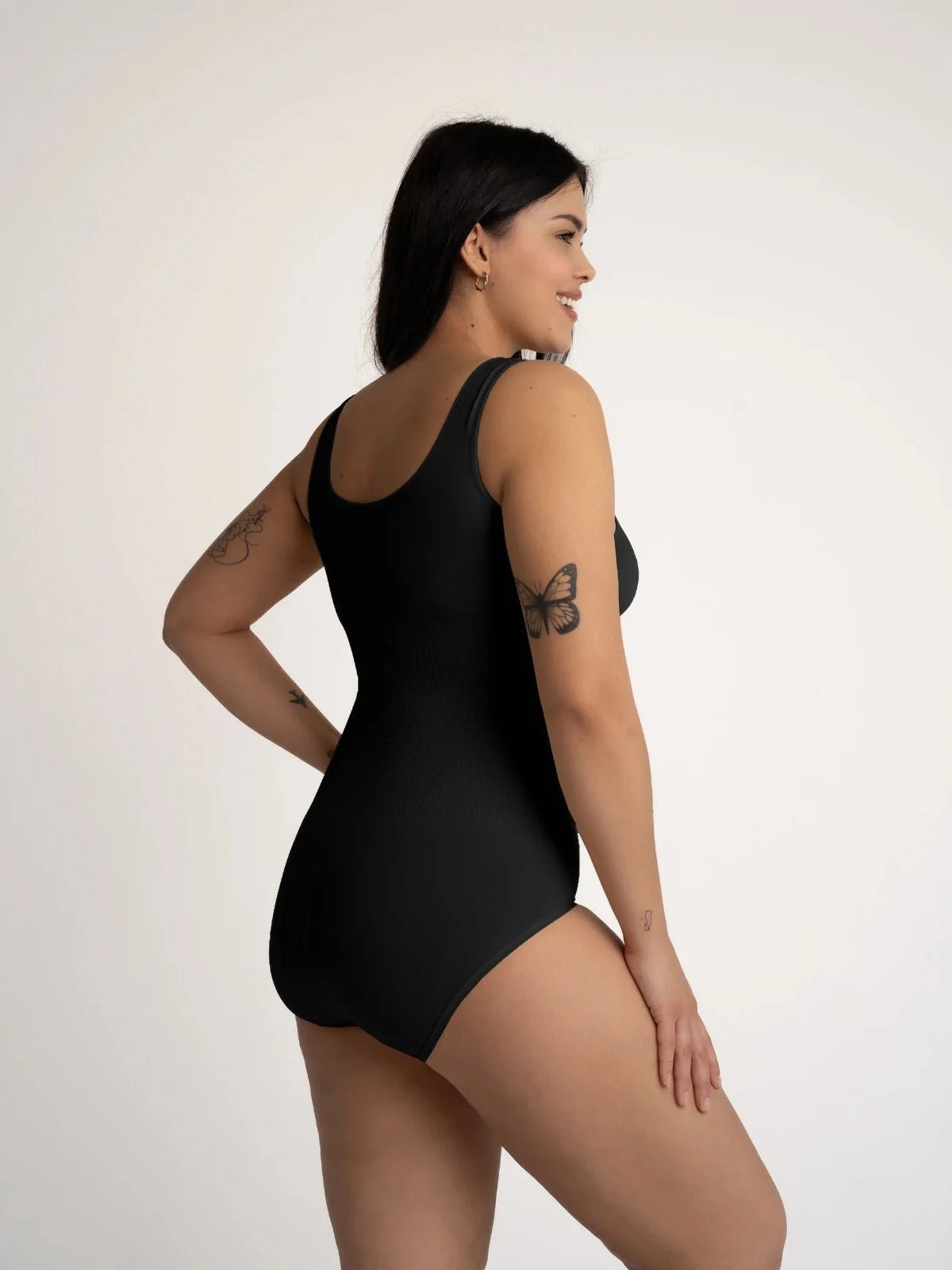 Sculpting Round Neck Bodysuit - Luxmery